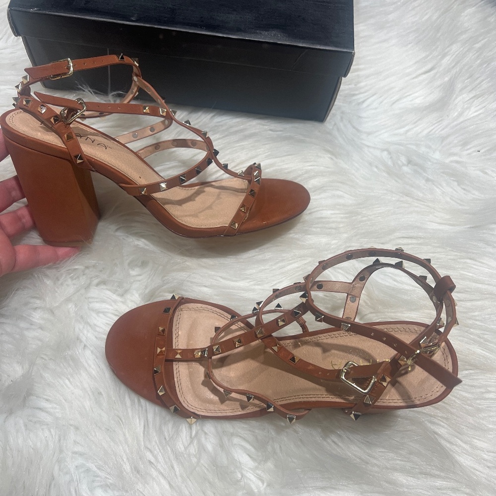 Brown and gold heels women’s size 10